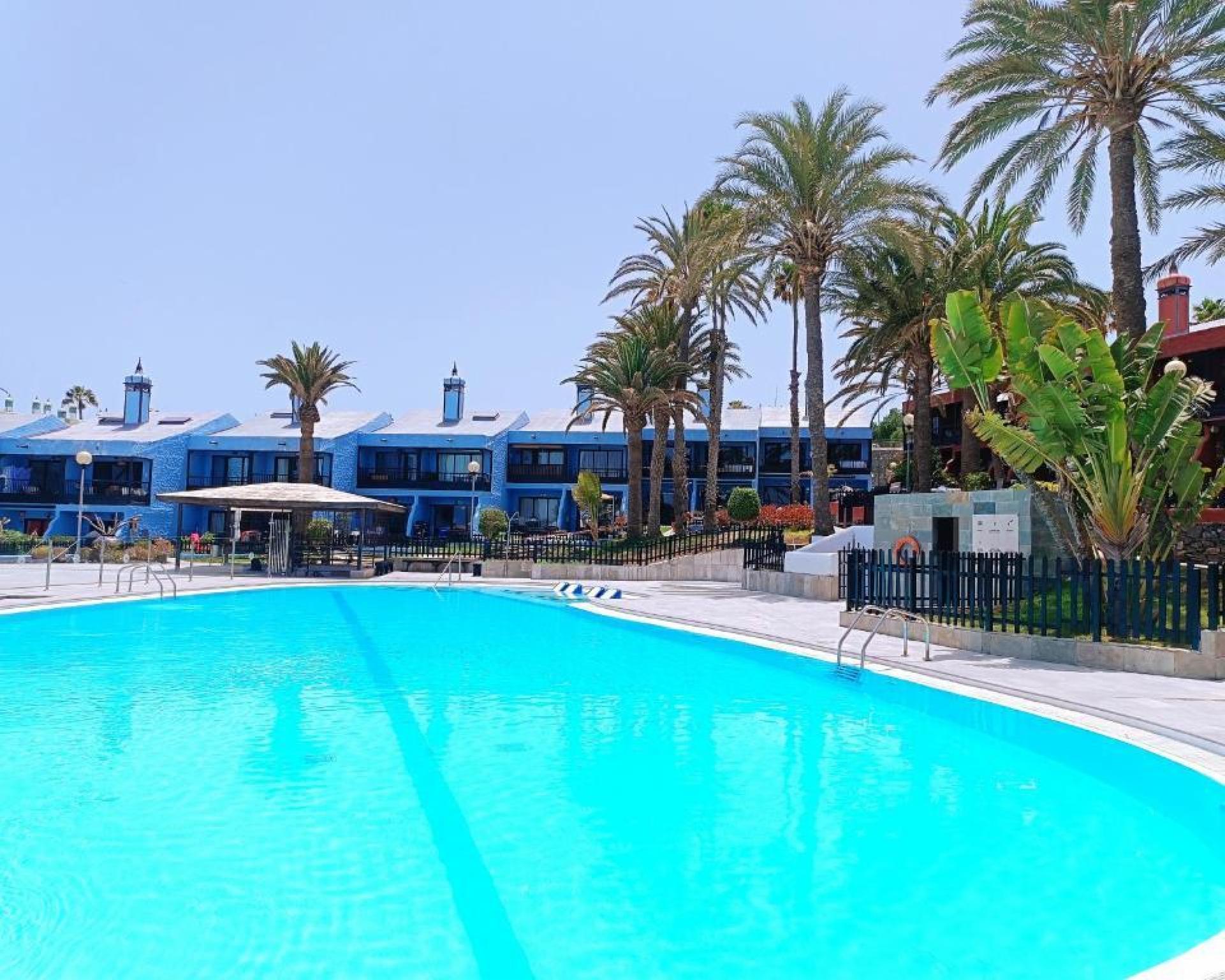 nice apartment on the beach photo
