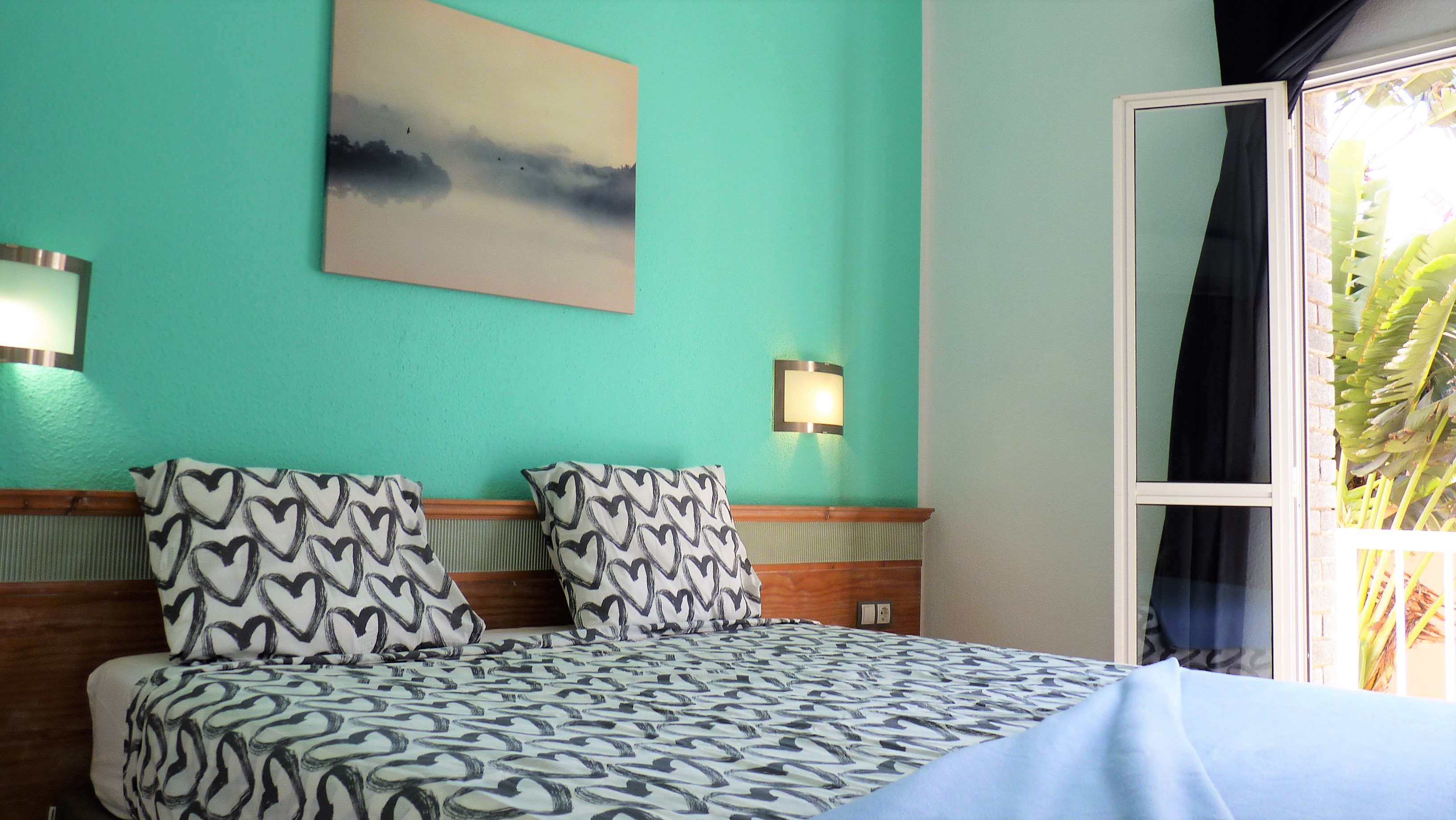 GREEN HOLIDAY ISLAND 411 5