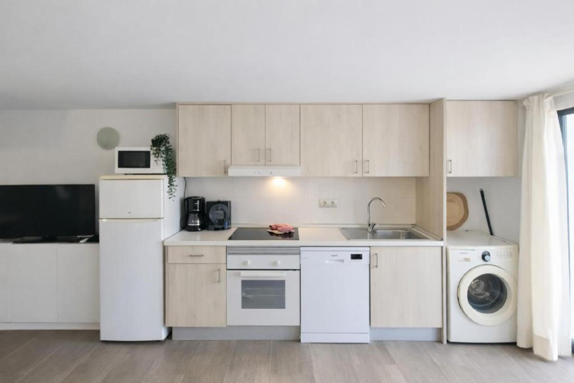 NICE APARTMENT ON THE BEACH 18