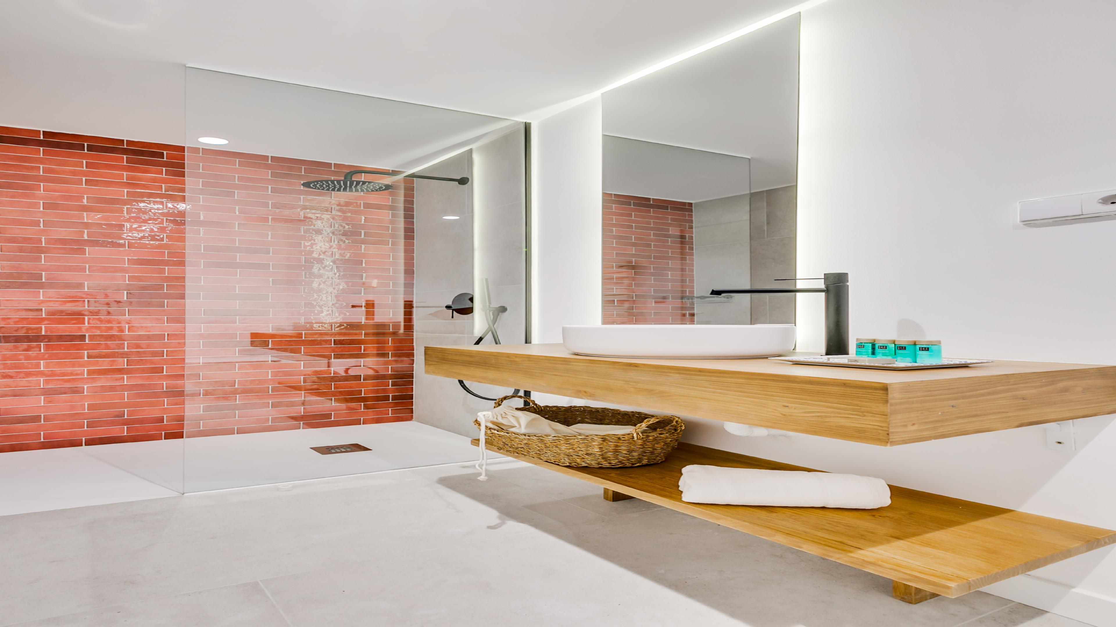 Bobadilla Suite 1.2 1