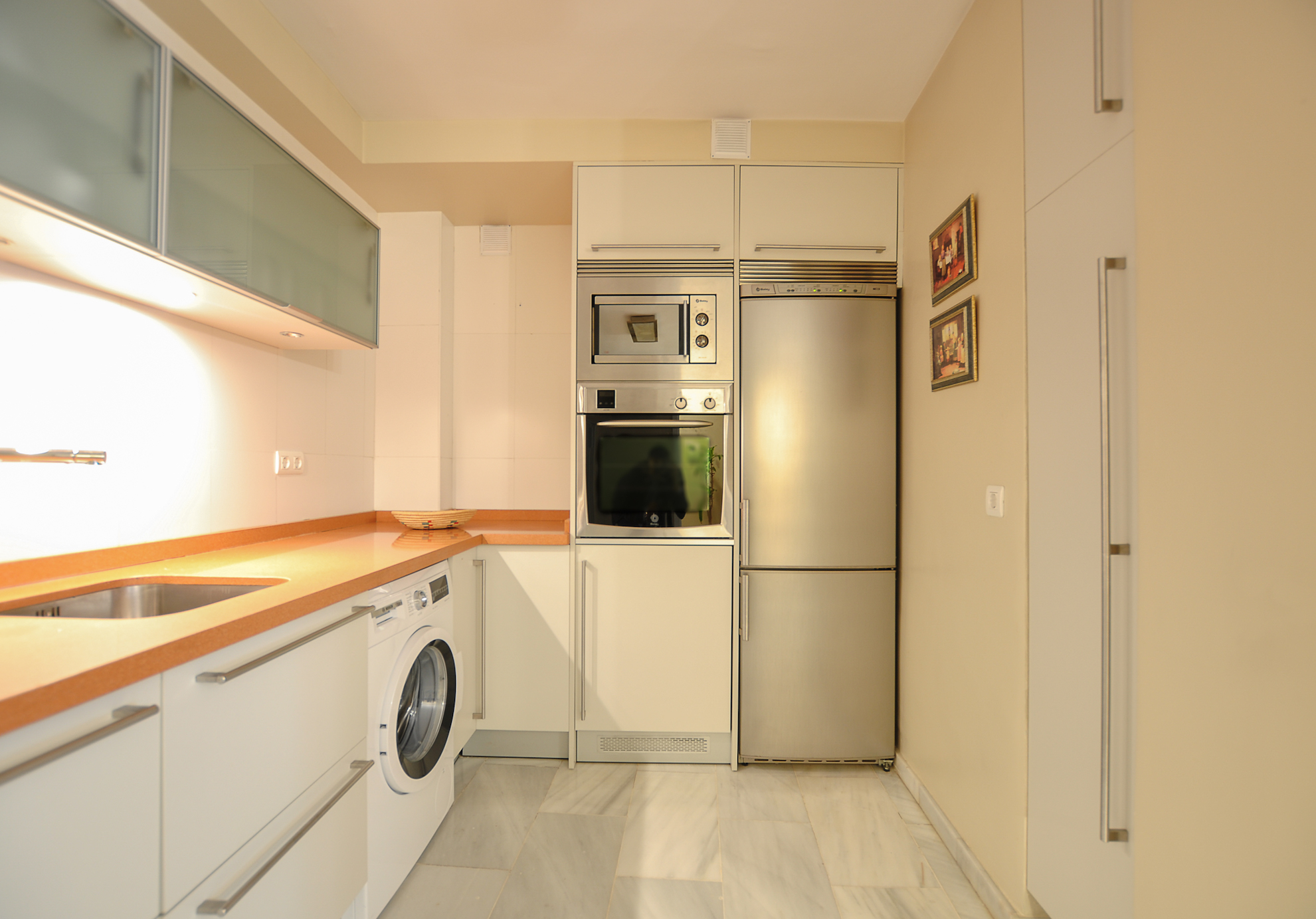 Flores Apartment by Renthas