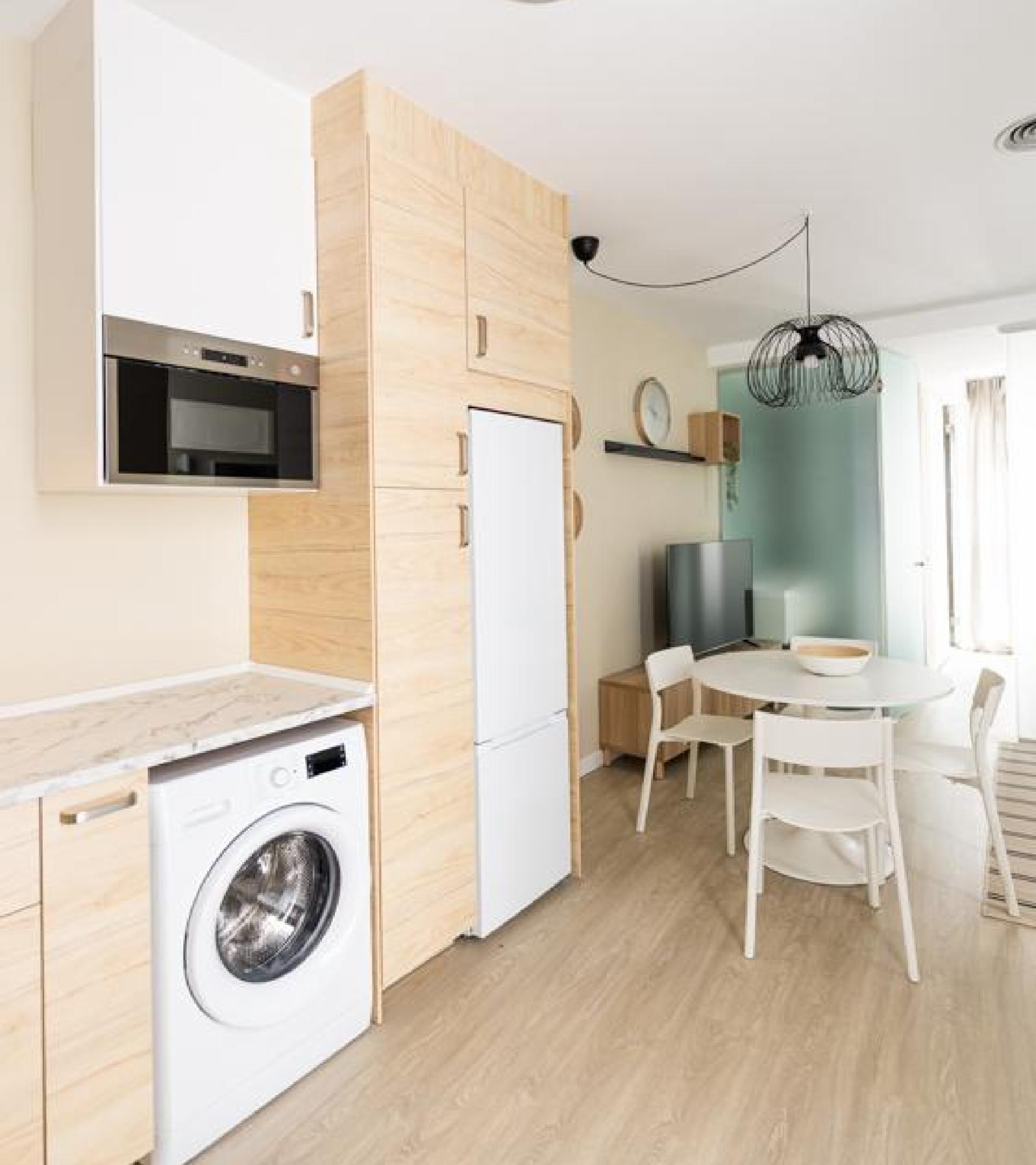 Apartamentos 1º, 2º, 3º D > 1 hab sin balcón, baño en suite 18