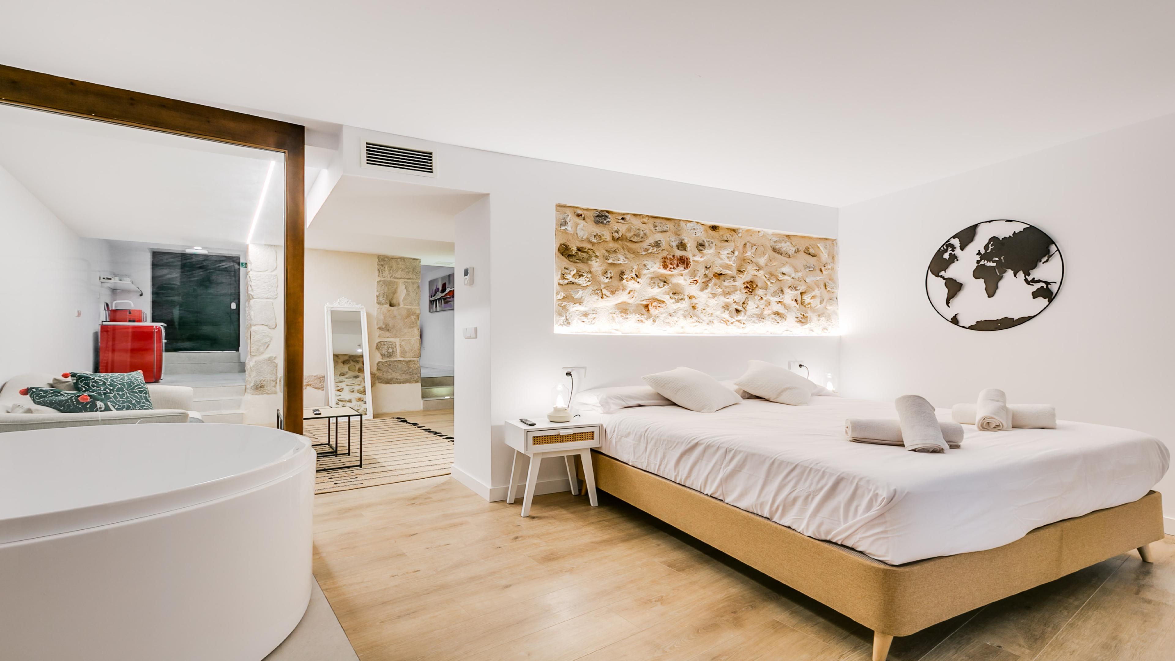 Palacio Bobadilla Suites by Renthas