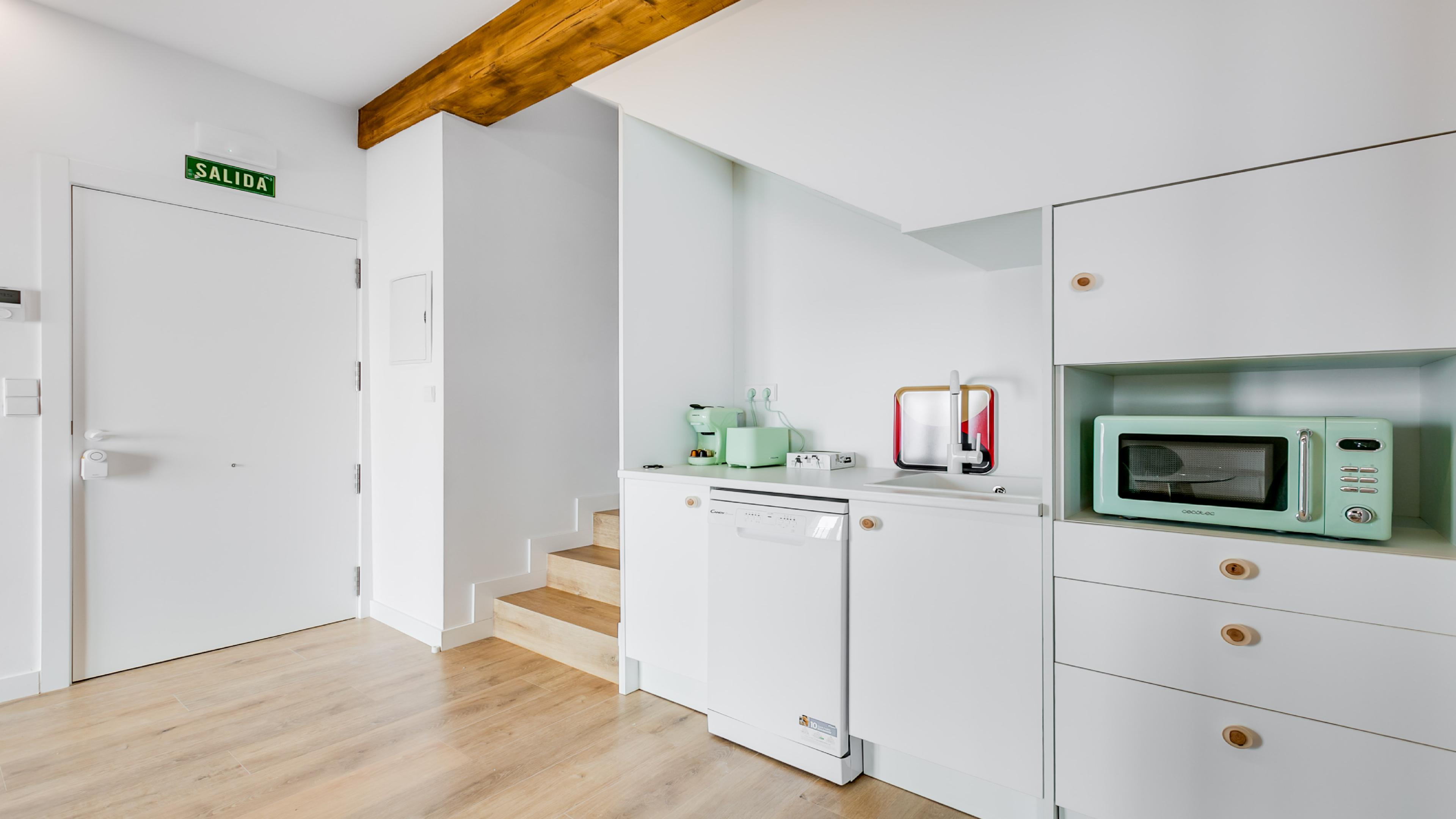 Bobadilla Suite Dúplex Abuhardillado con Bañera Hidromasaje 4.2 12