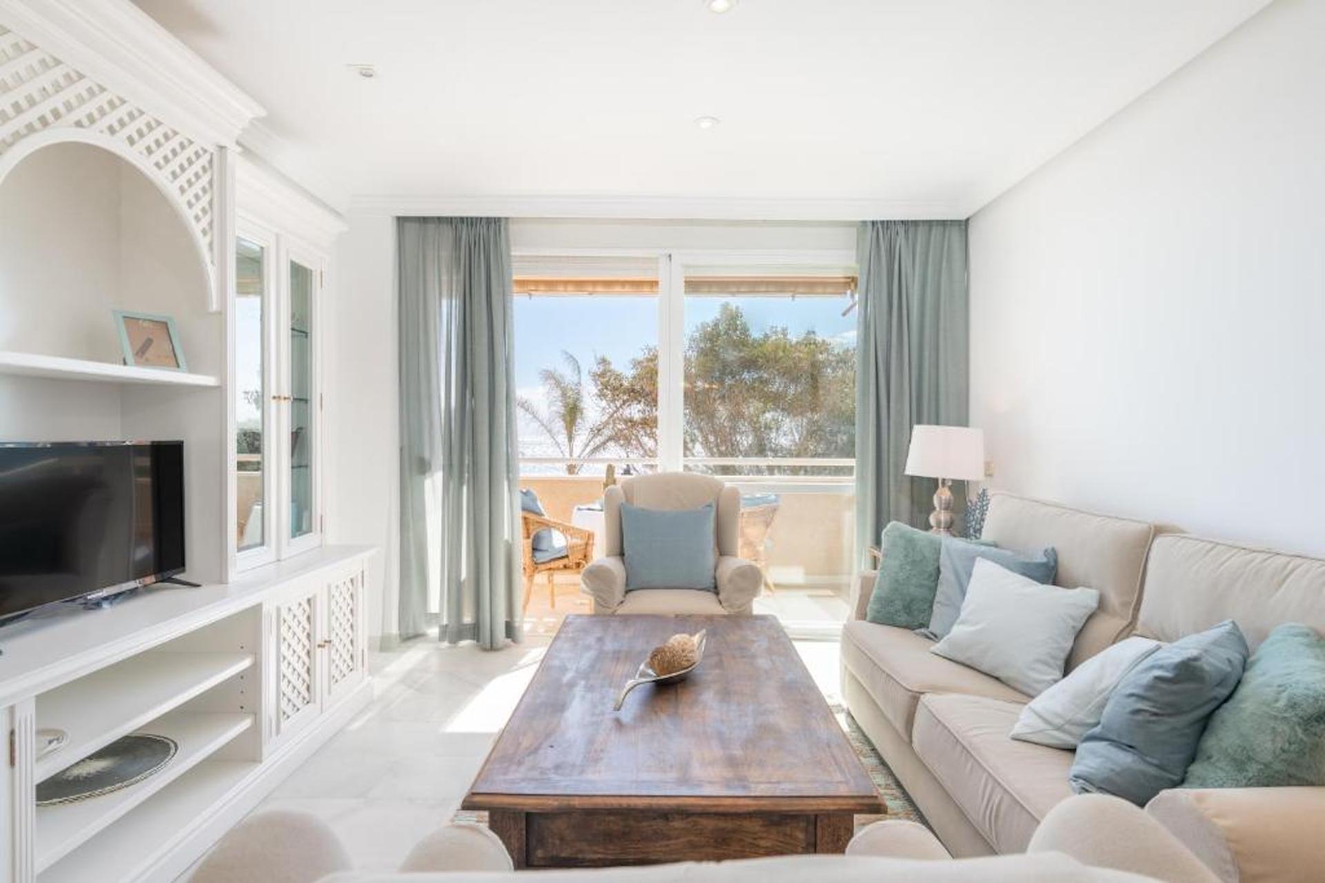 Avenida España by Rent me