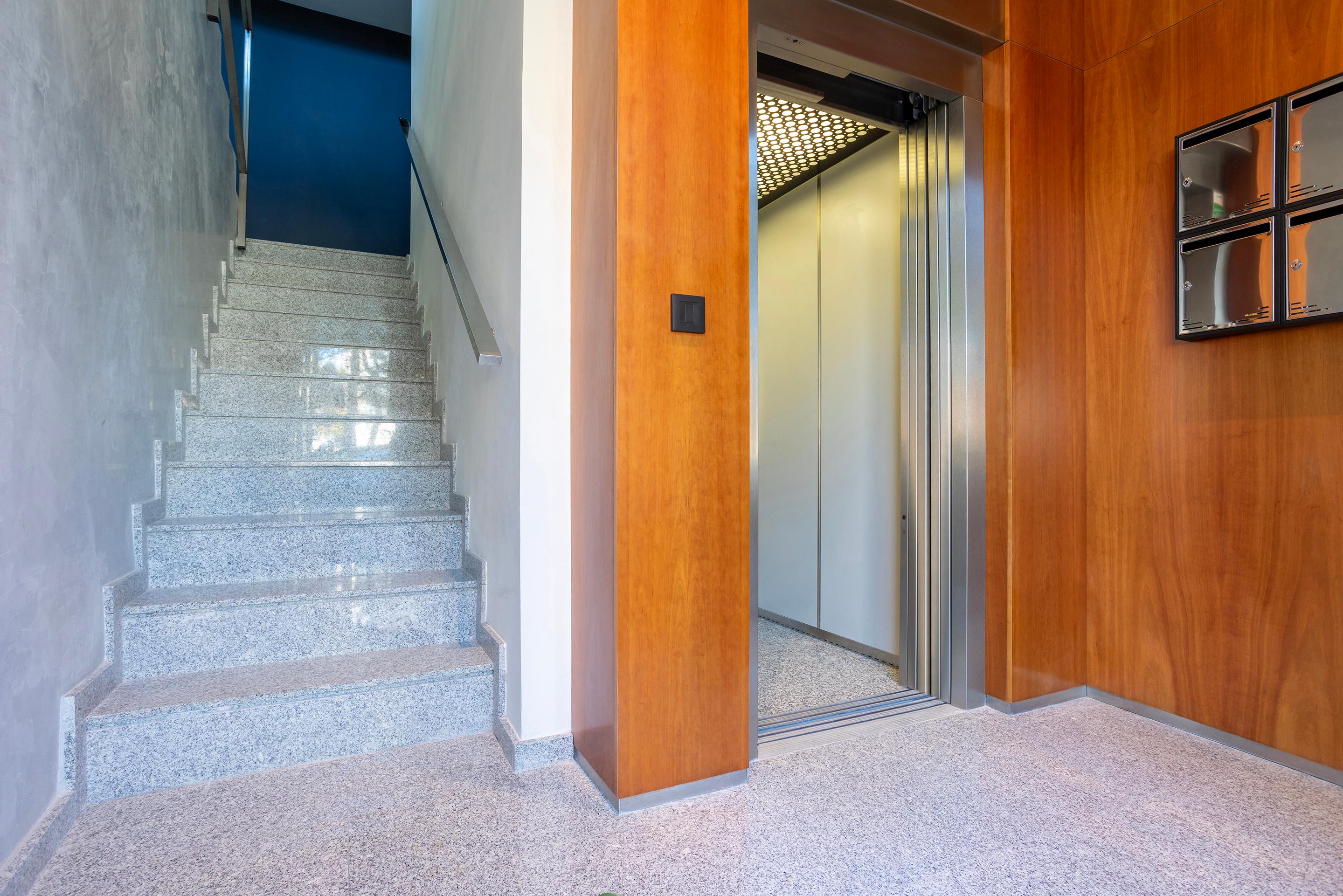 Gran Via Urban Suites Alicante by Renthas photo