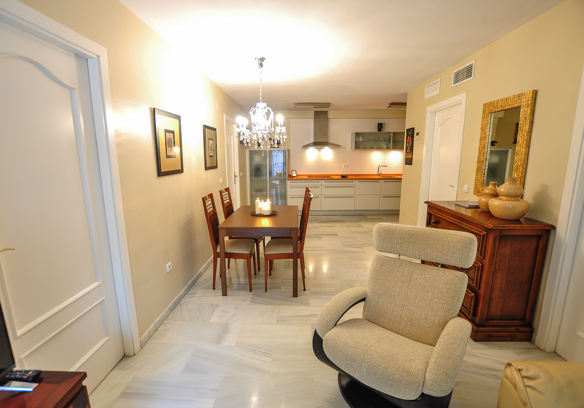 Flores Apartment by Renthas fourth