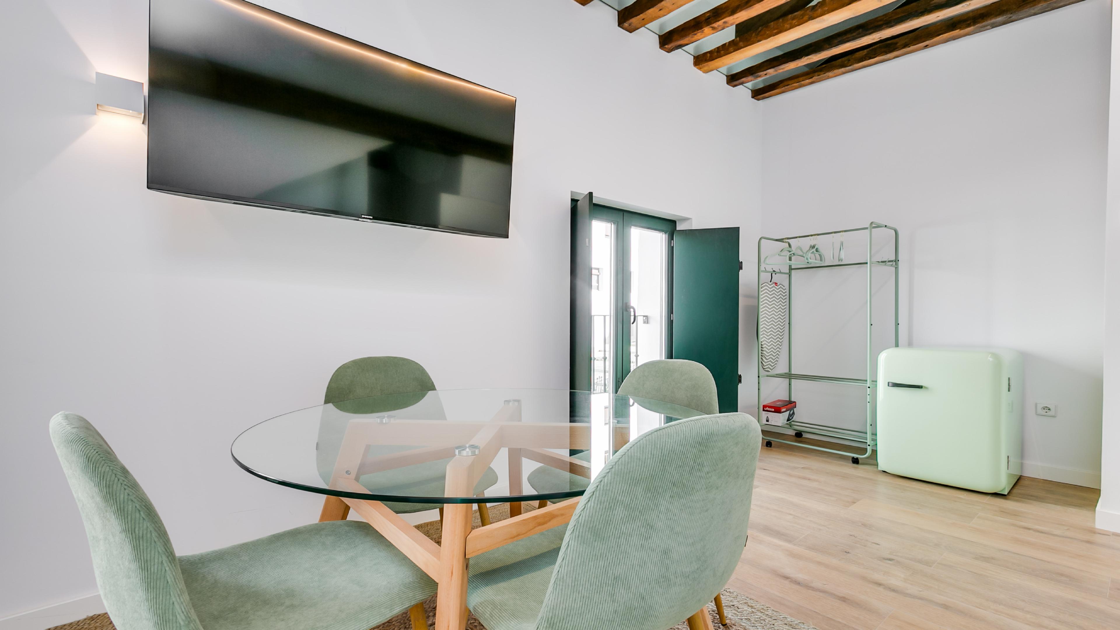 Bobadilla Suite Dúplex Abuhardillado con Bañera Hidromasaje 4.2 4
