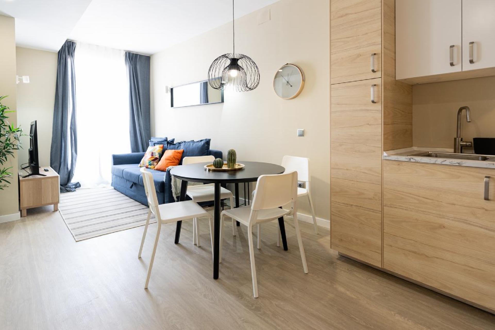 Apartamentos 1º, 2º, 3º C > 1 hab con balcón, baño en suite 15