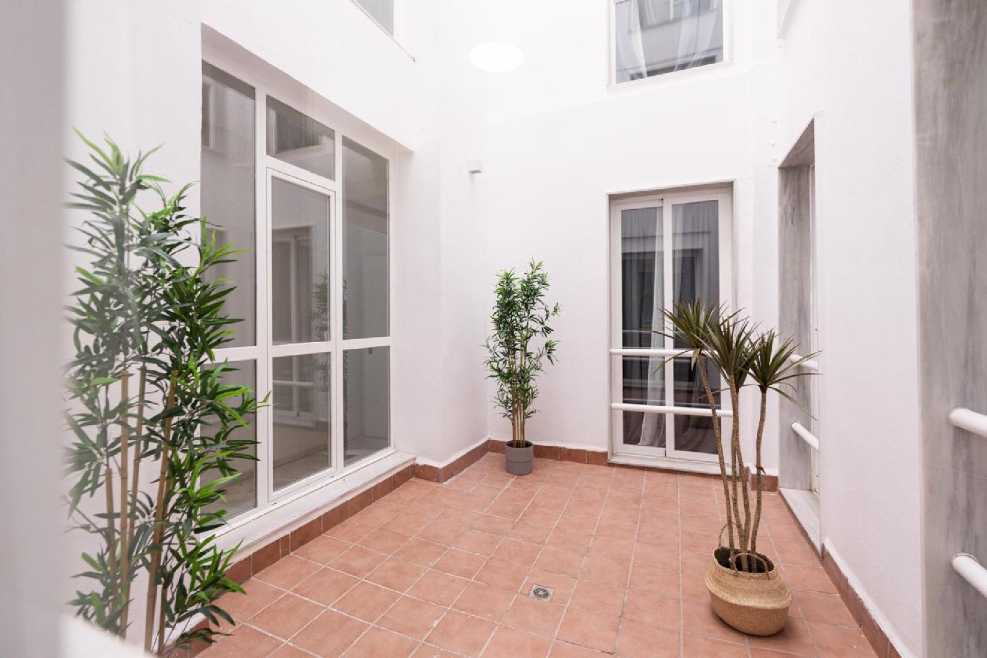 Apartamento Bajo A > 2 hab con patio 10