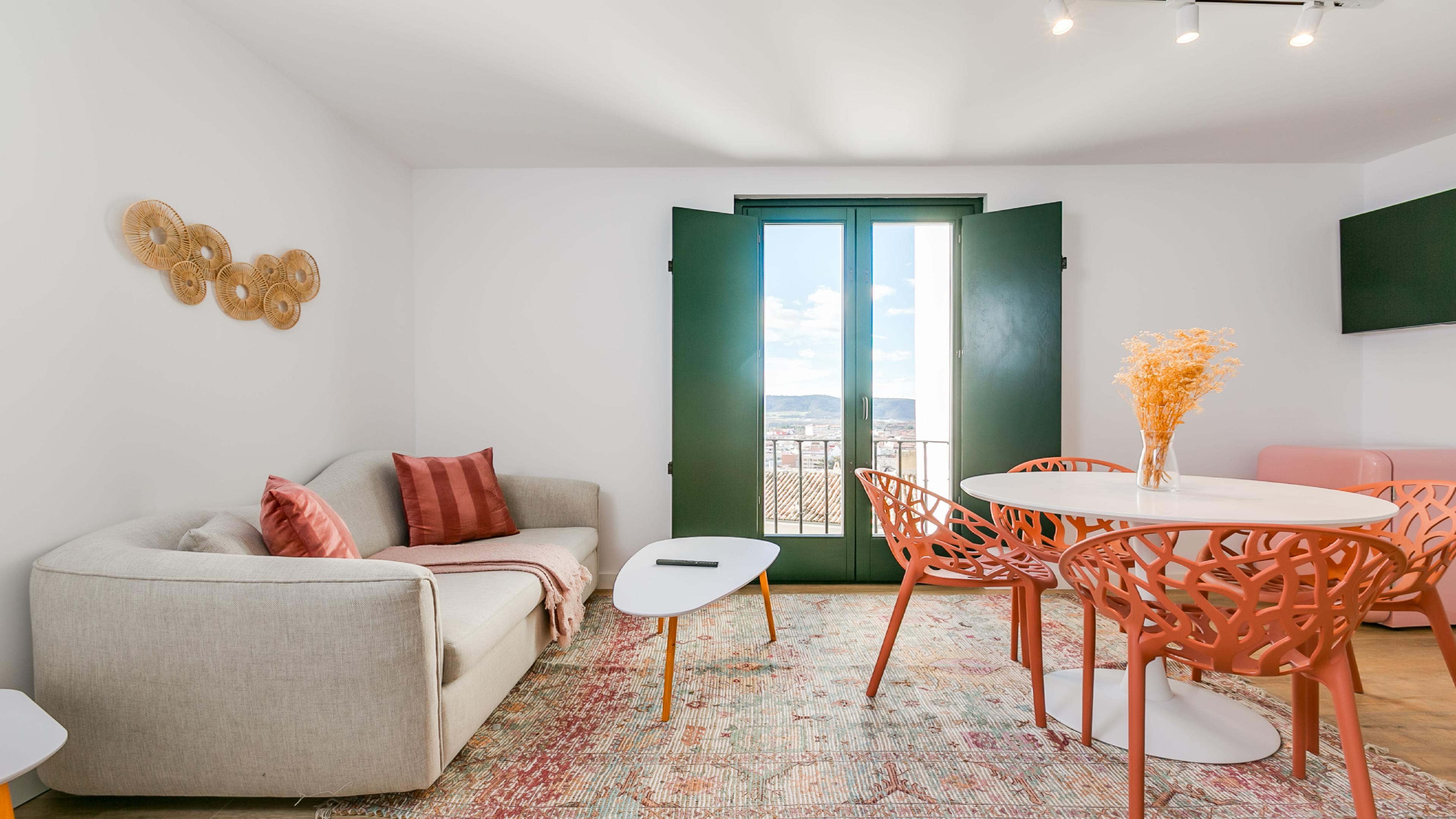 Bobadilla Suite con Cama Extragrande, Balcón y Sofá Cama 2.1 y 3.1 9