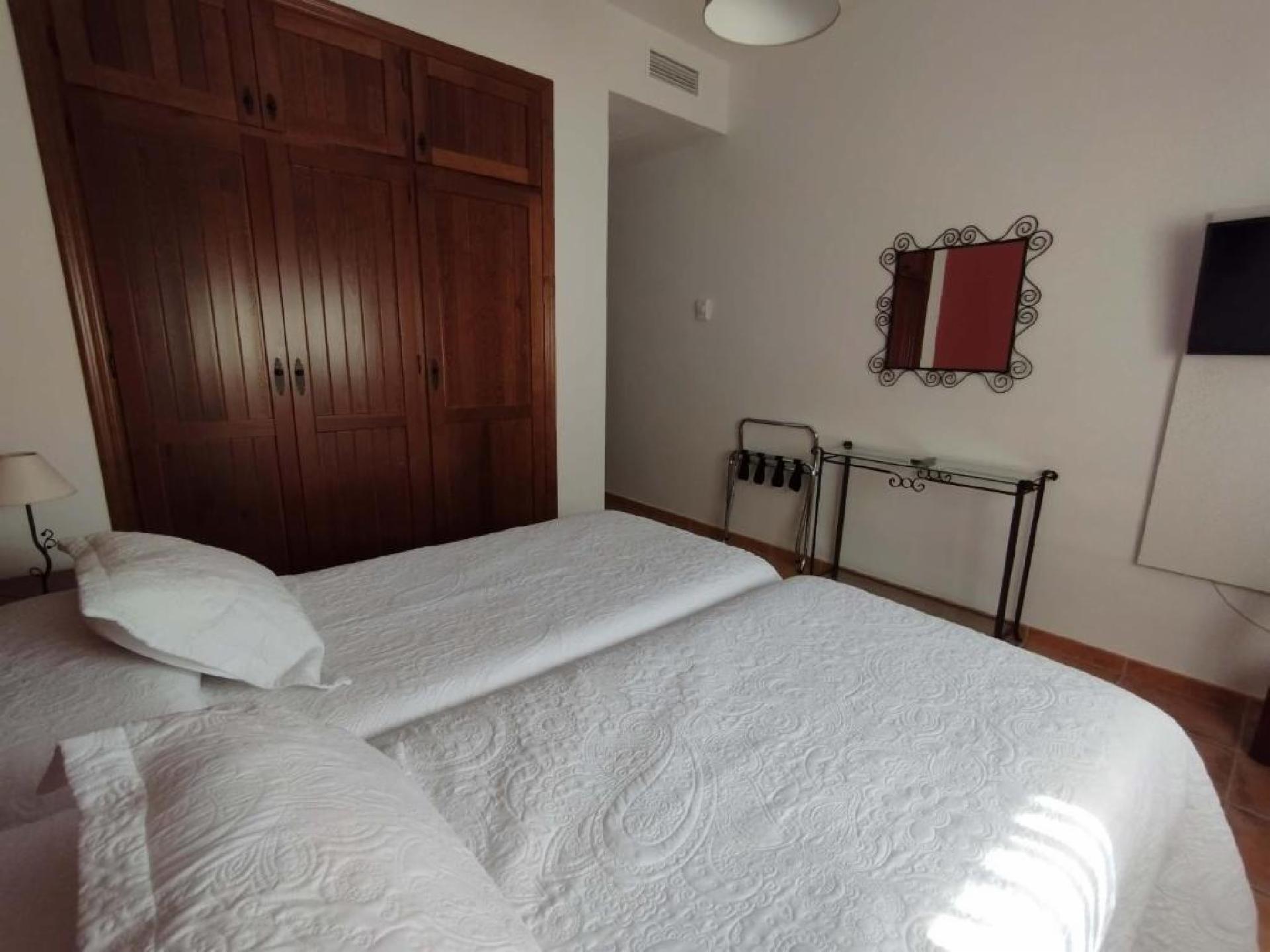 HOTEL RURAL EL CASTILLEJO 8
