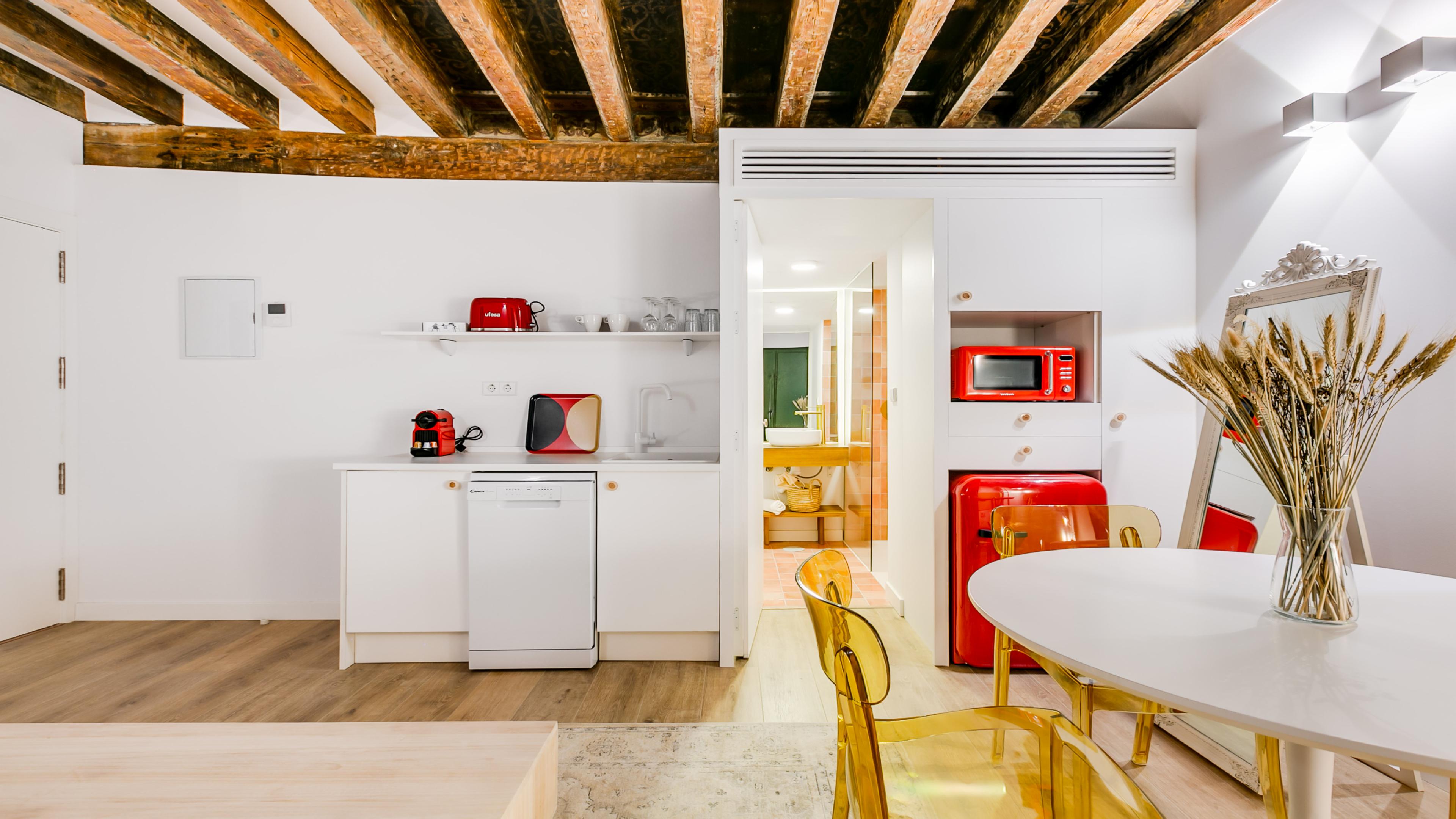 Bobadilla Suite con Balcón y Sofá Cama 2.2 y 3.2 14