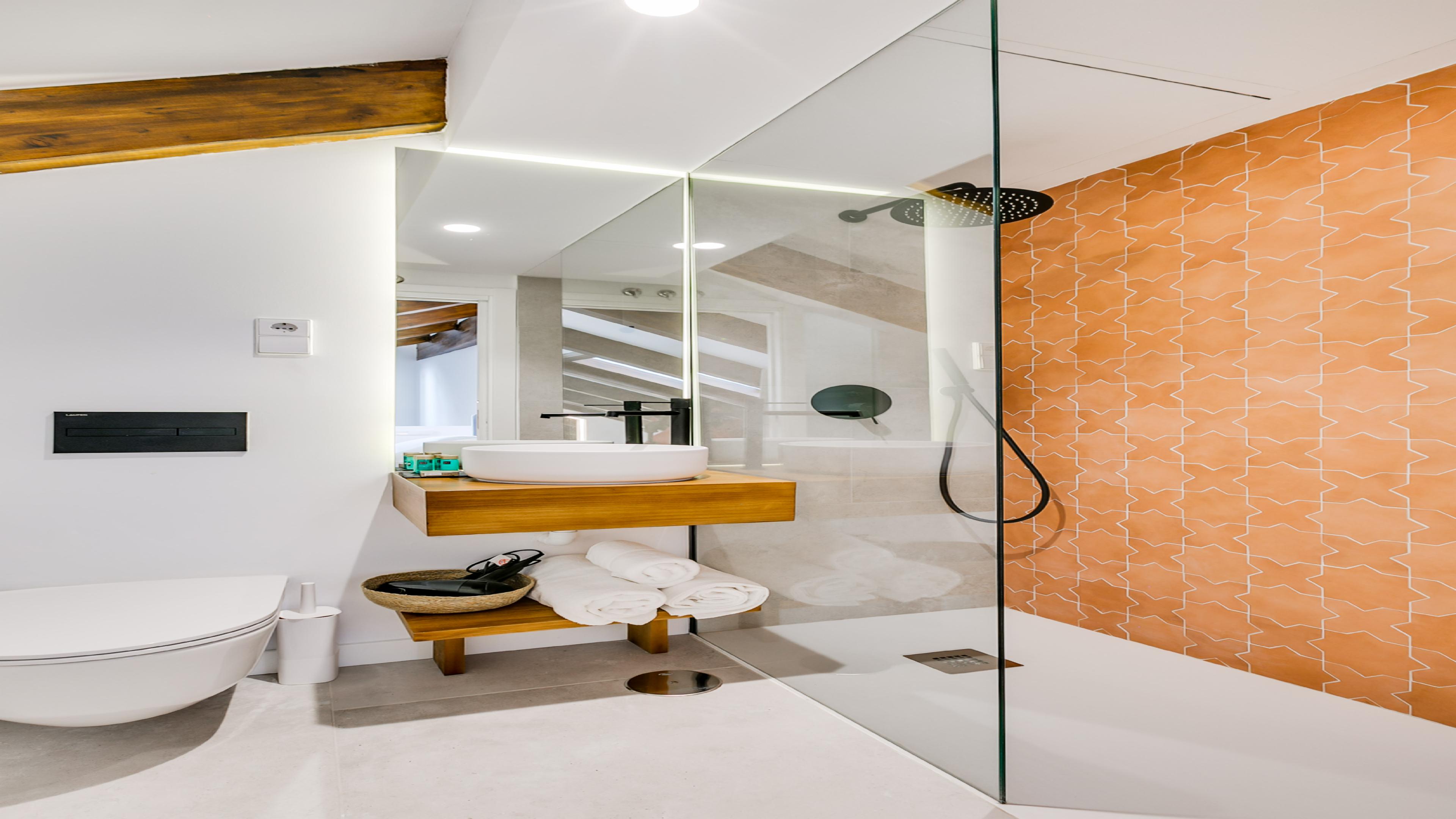 Bobadilla Suite Dúplex Abuhardillado con Bañera Hidromasaje 4.2 25
