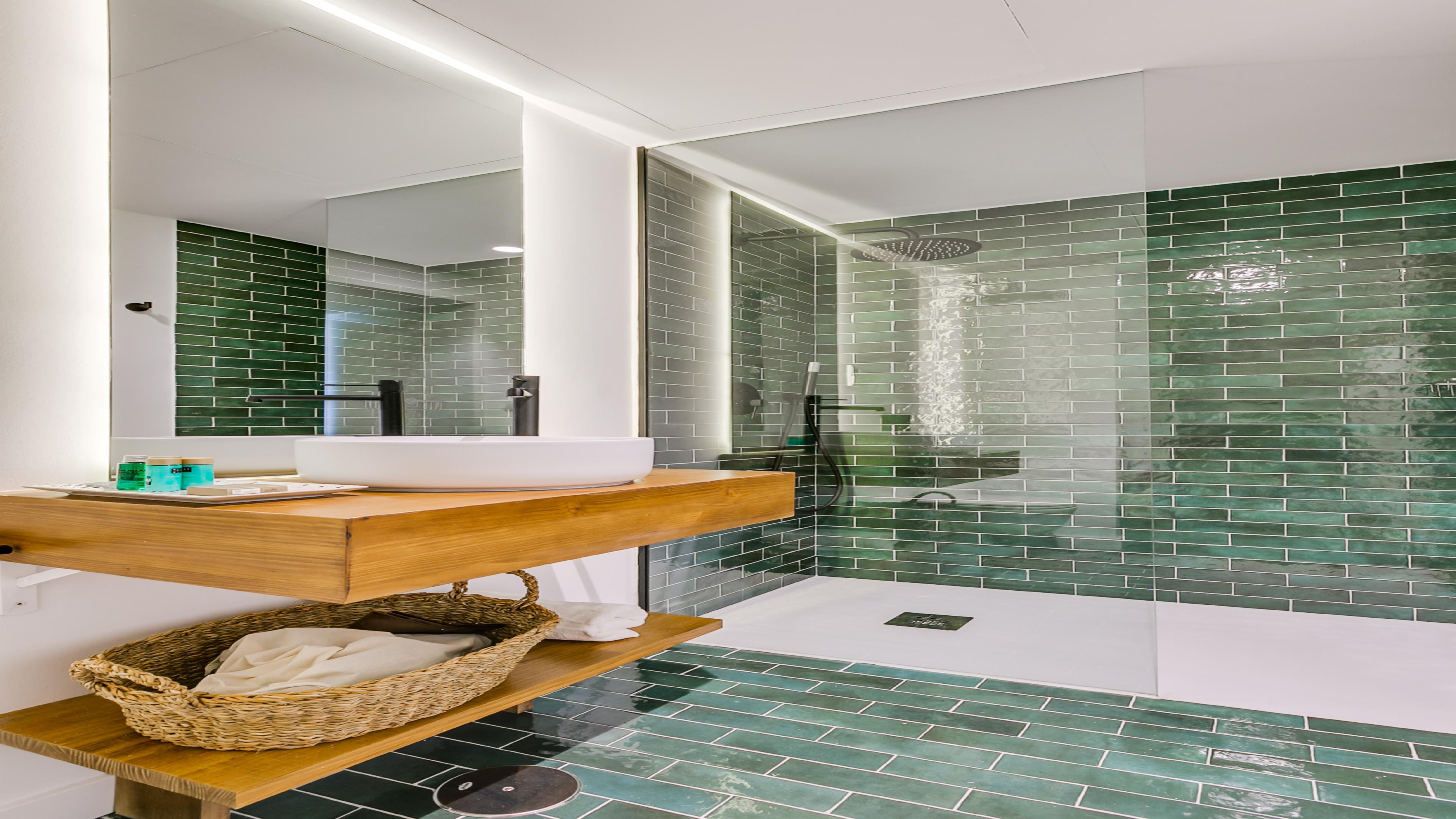 Bobadilla Suite Dúplex Abuhardillado con Jacuzzi 4.1 10
