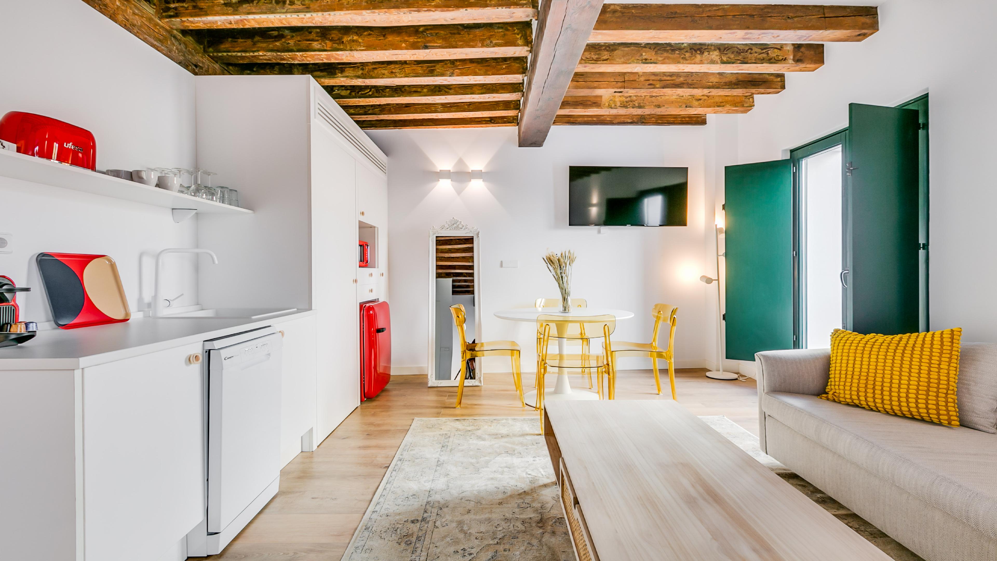 Bobadilla Suite con Balcón y Sofá Cama 2.2 y 3.2 22