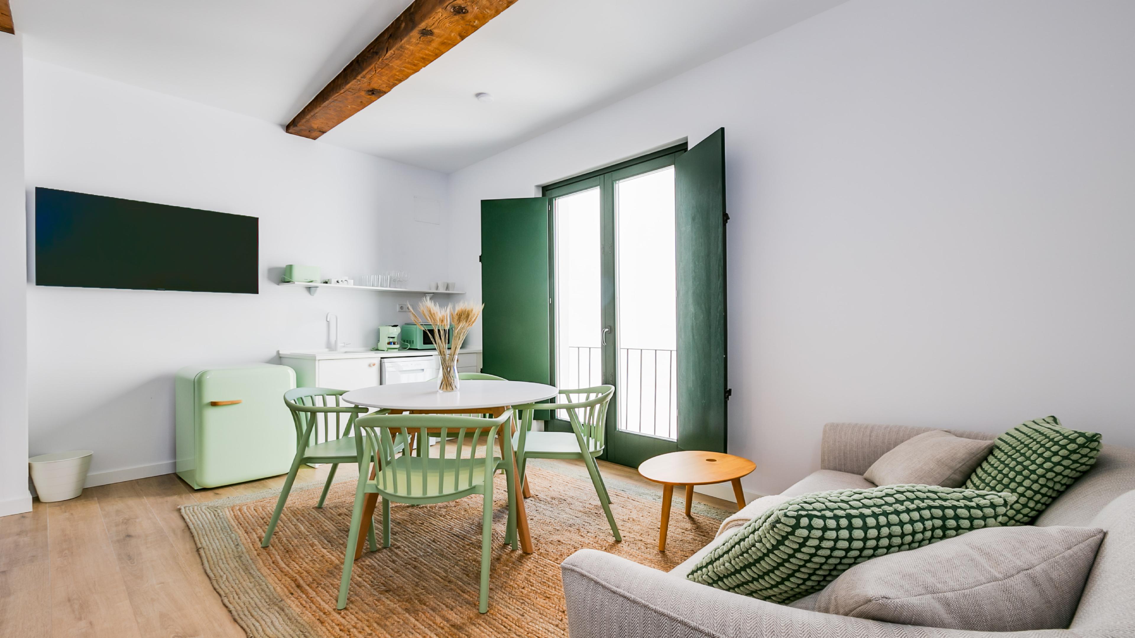 Bobadilla Suite con Cama Extragrande, Balcón y Sofá Cama 2.1 y 3.1 26