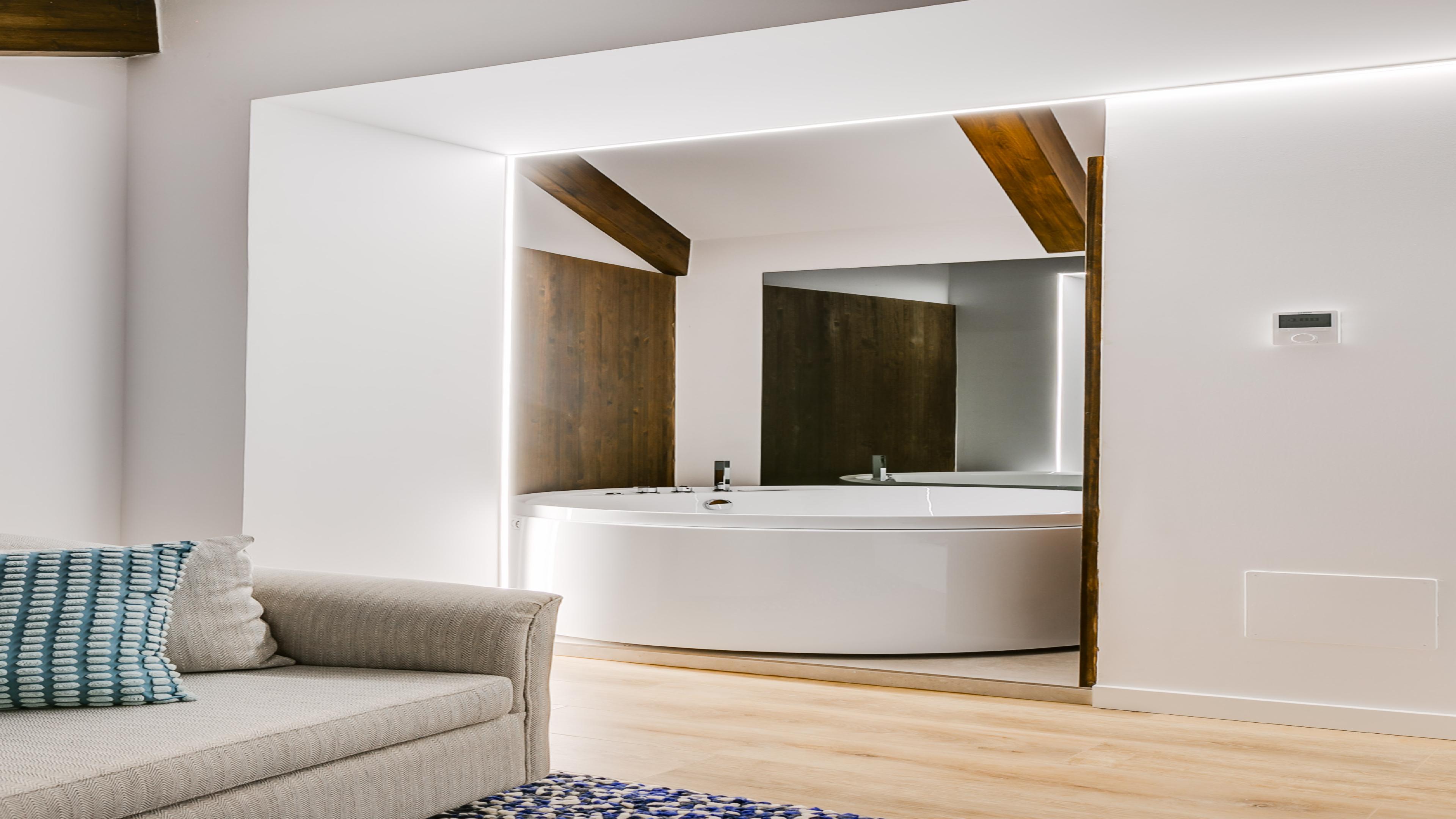 Bobadilla Suite Dúplex Abuhardillado con Jacuzzi 4.1 20