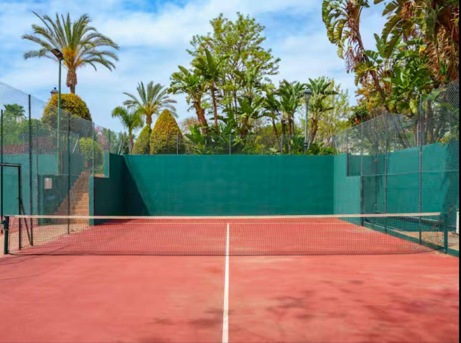 Bright Terrace Puerto Banús by Rent Me fourth