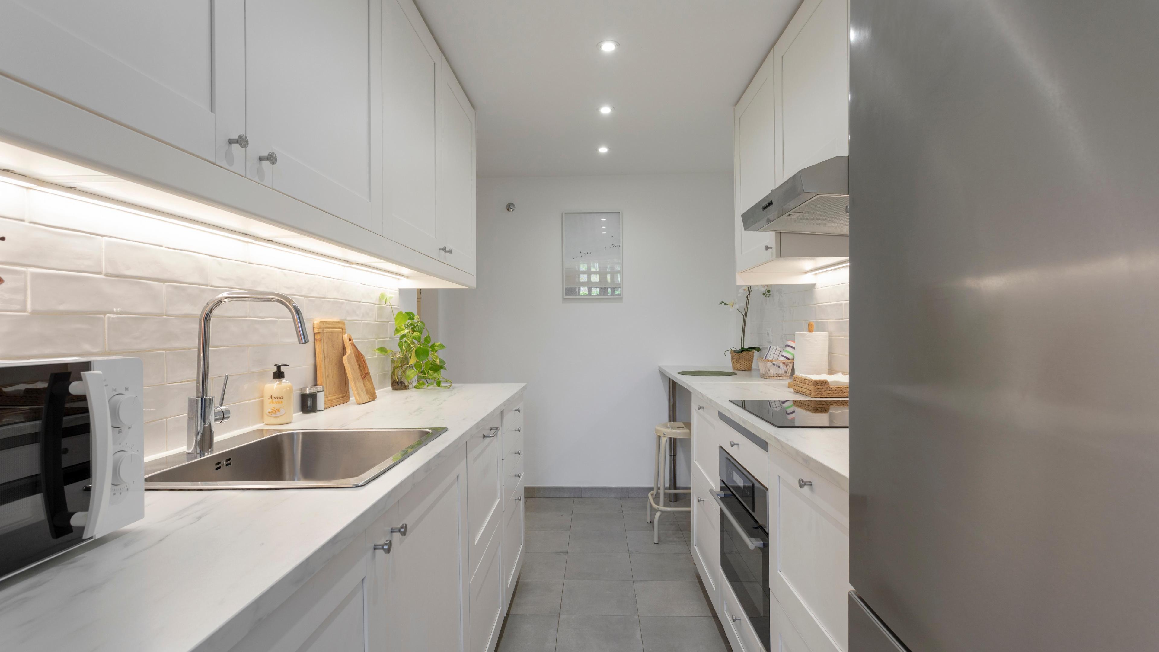 Bright Garden Puerto Banús by Rent Me photo