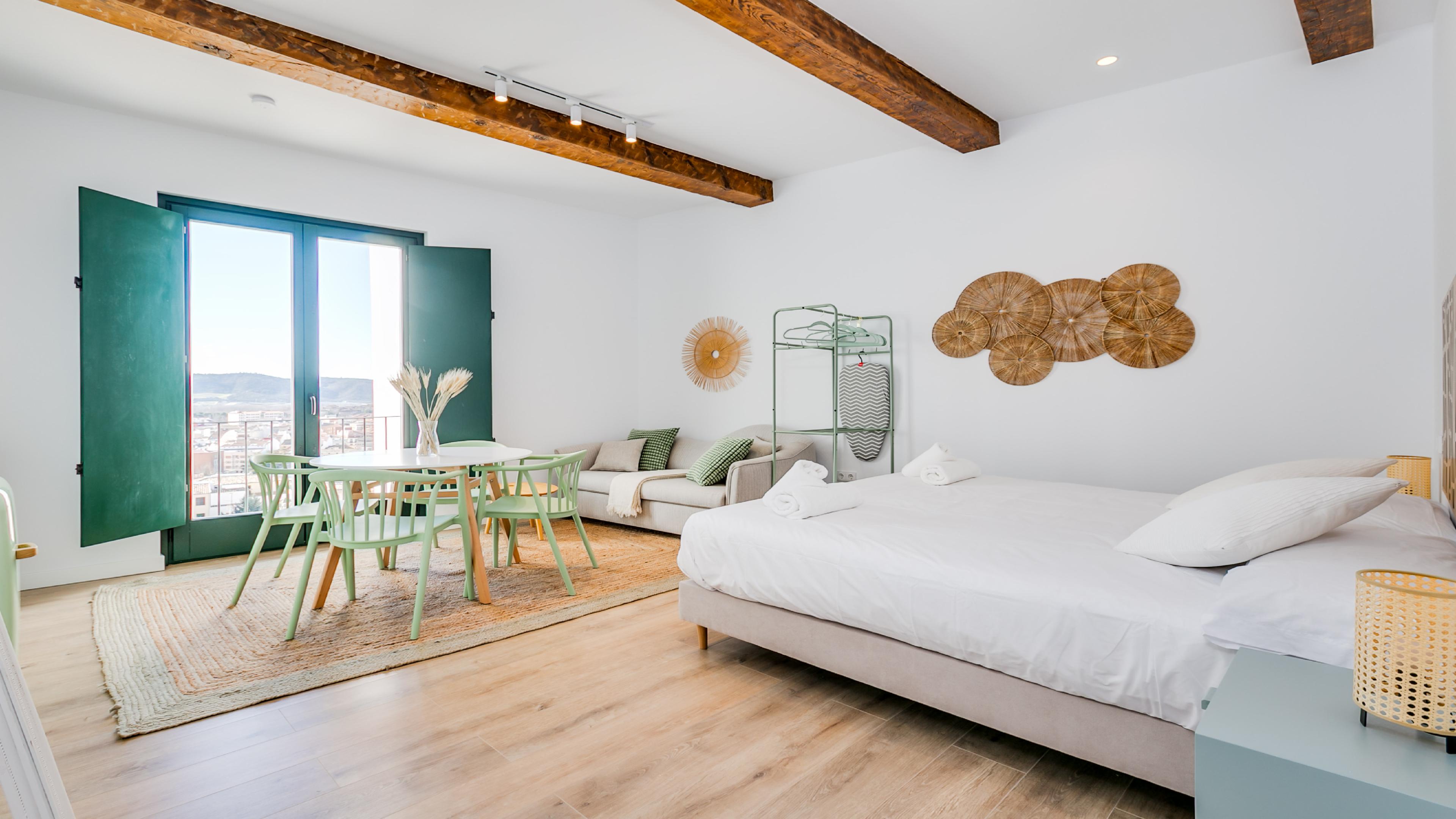 Bobadilla Suite con Cama Extragrande, Balcón y Sofá Cama 2.1 y 3.1 18