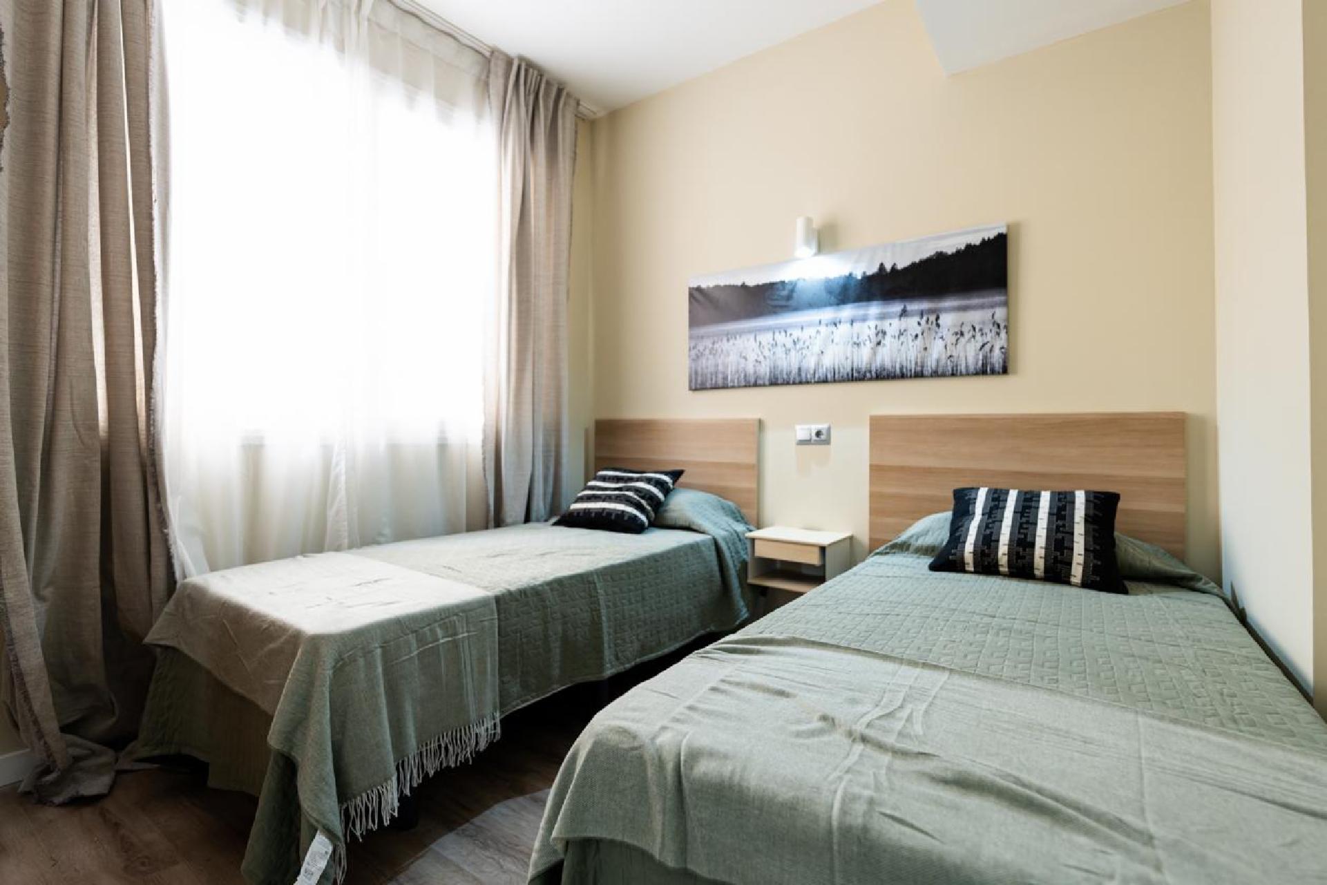 Apartamento Bajo A > 2 hab con patio 11