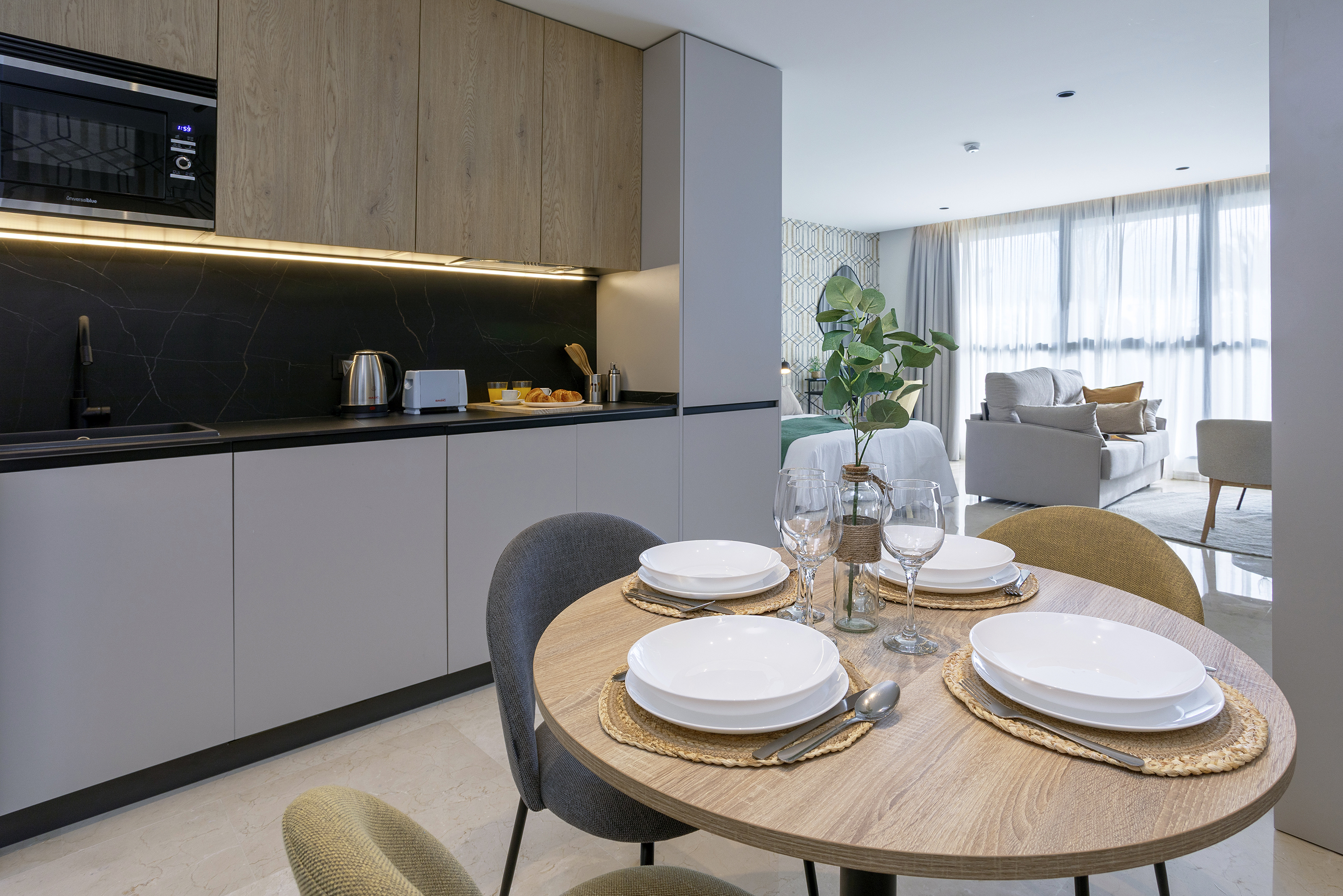 Gran Via Urban Suites Alicante by Renthas photo